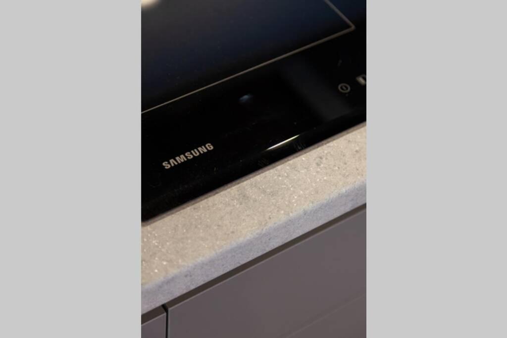 Lazzi - A.C. - Wi-Fi - Flexyrent Apartment มิลาน ภายนอก รูปภาพ