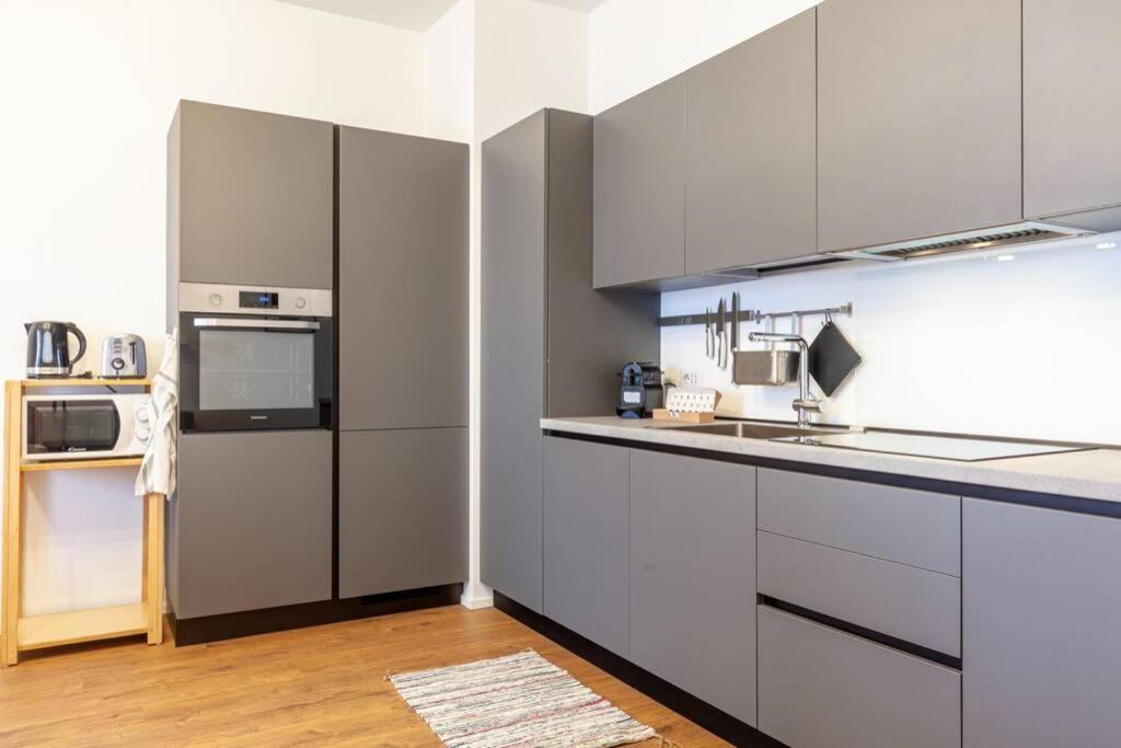 Lazzi - A.C. - Wi-Fi - Flexyrent Apartment มิลาน ภายนอก รูปภาพ