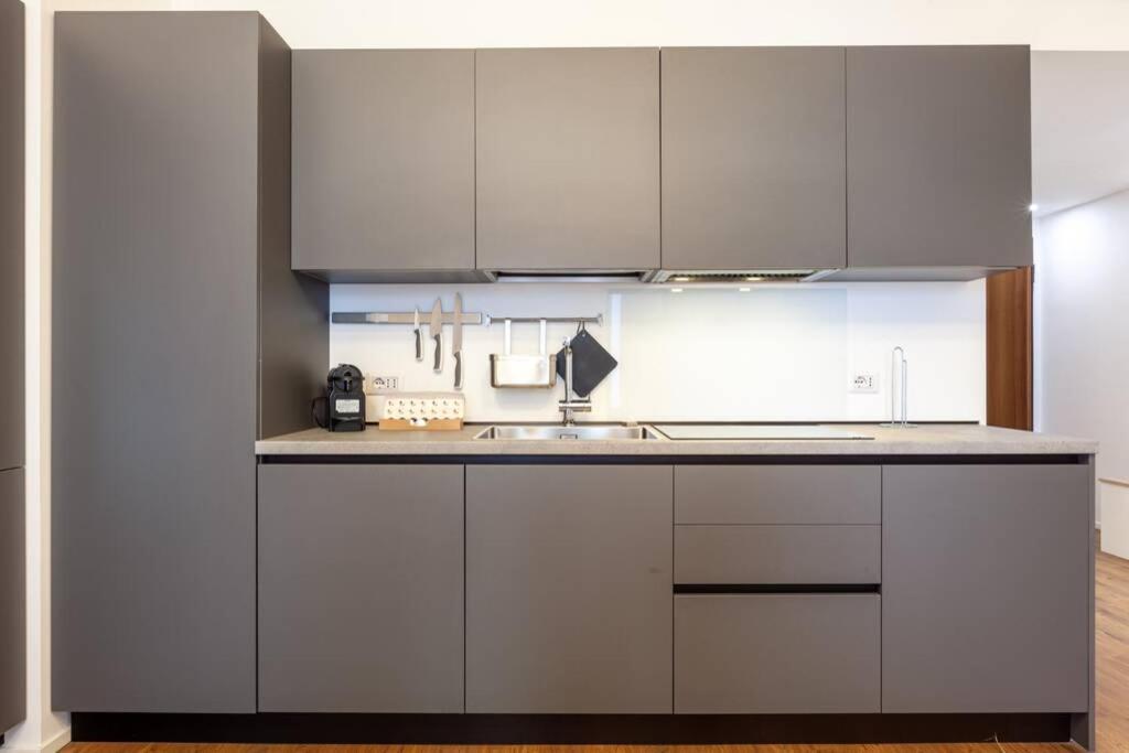 Lazzi - A.C. - Wi-Fi - Flexyrent Apartment มิลาน ภายนอก รูปภาพ